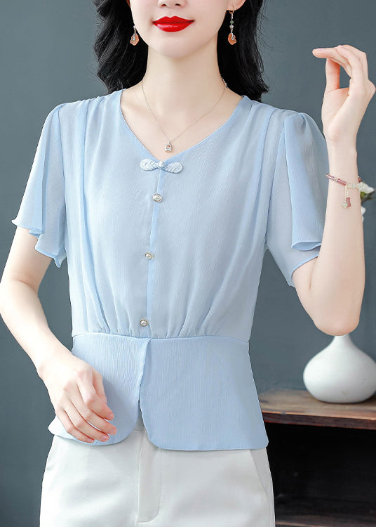 Effortlessly Elegant Blouse with a Timeless Design