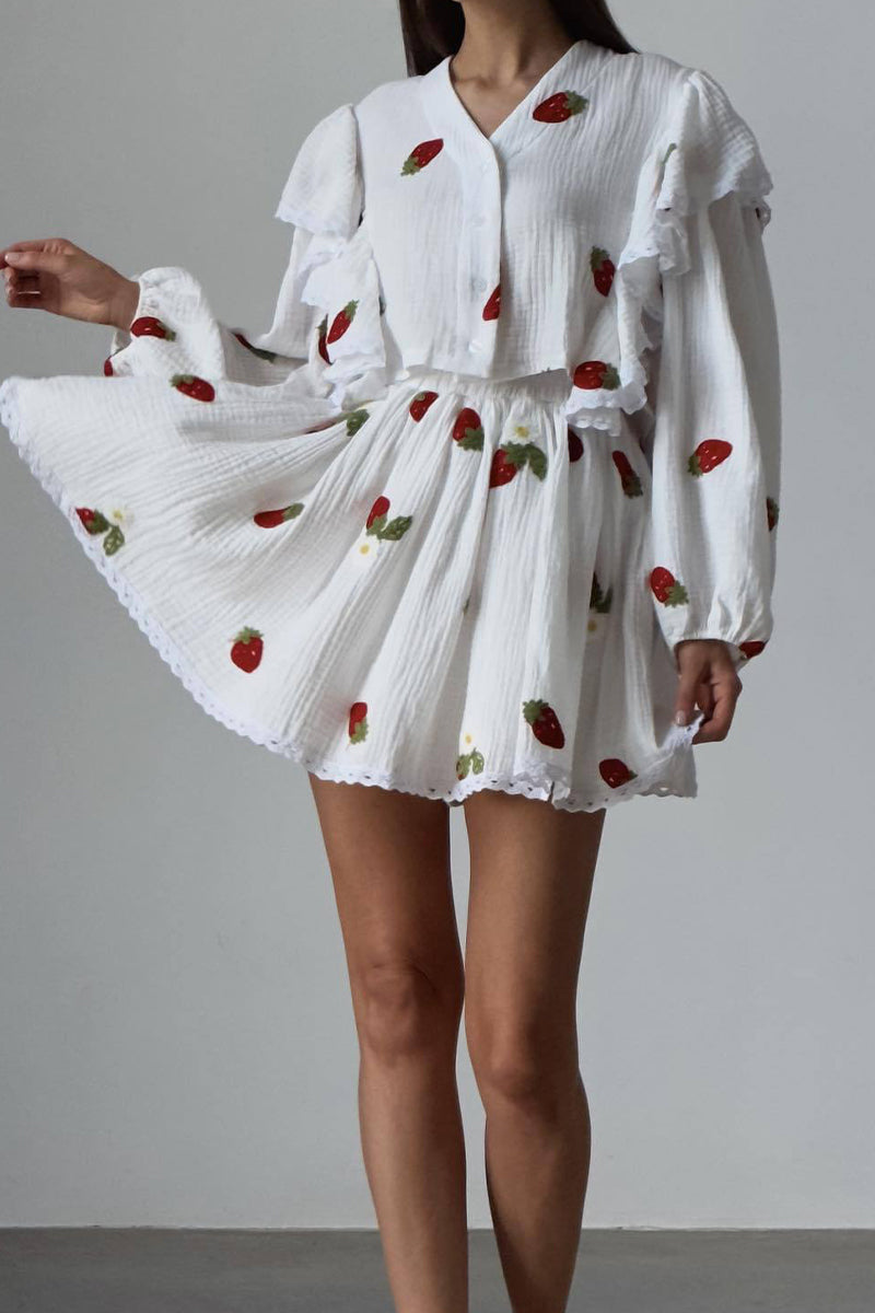 Well Tailored Garment with a Graceful Silhouette