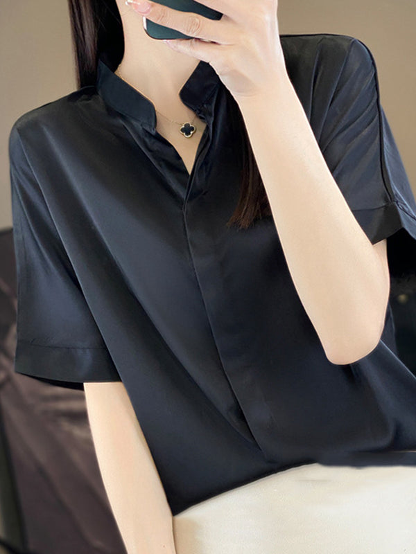 Beautifully Finished Blouse in a Timeless Design