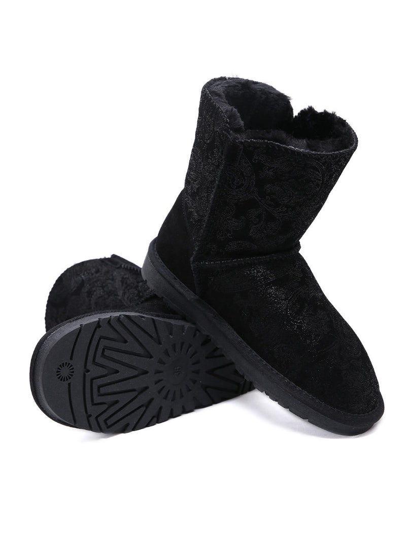 Elegantly Styled Boots for Everyday Wear