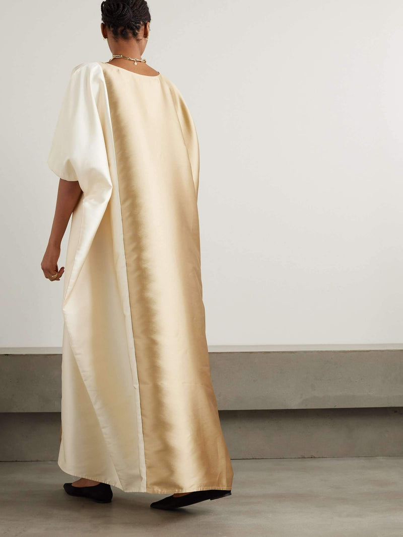 Sophisticated Garment with a Clean Classic Look