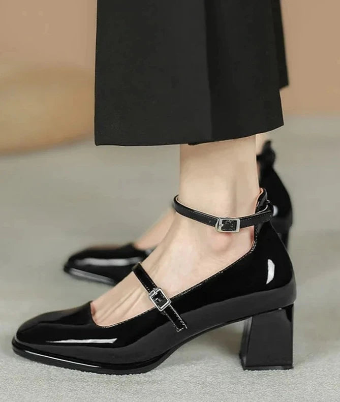 Classic Vintage Shoes with a Flattering Fit