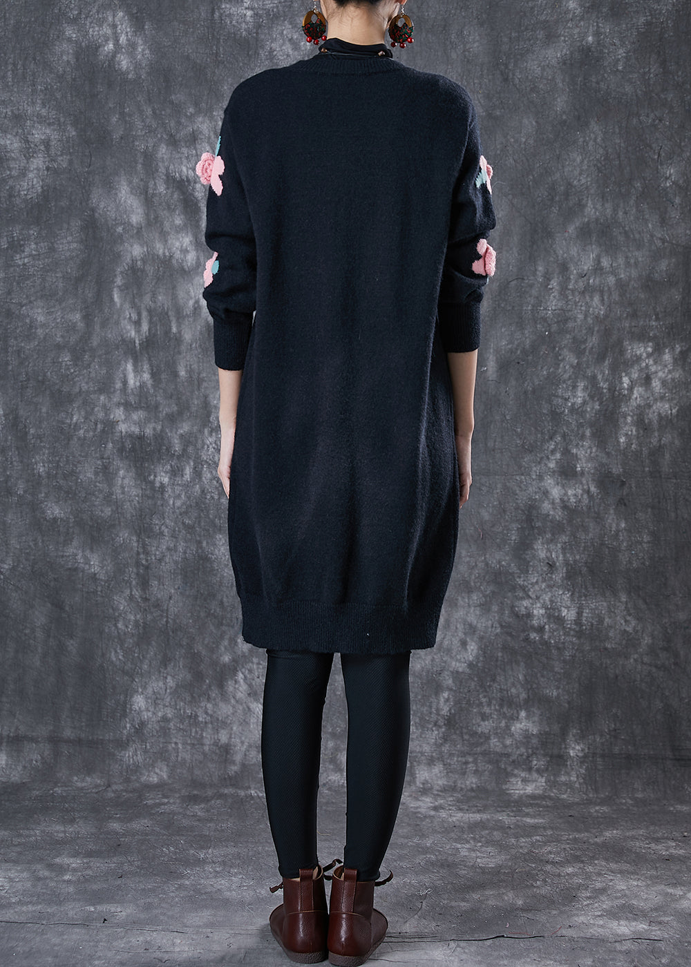 Gracefully Styled Cardigan for Any Occasion