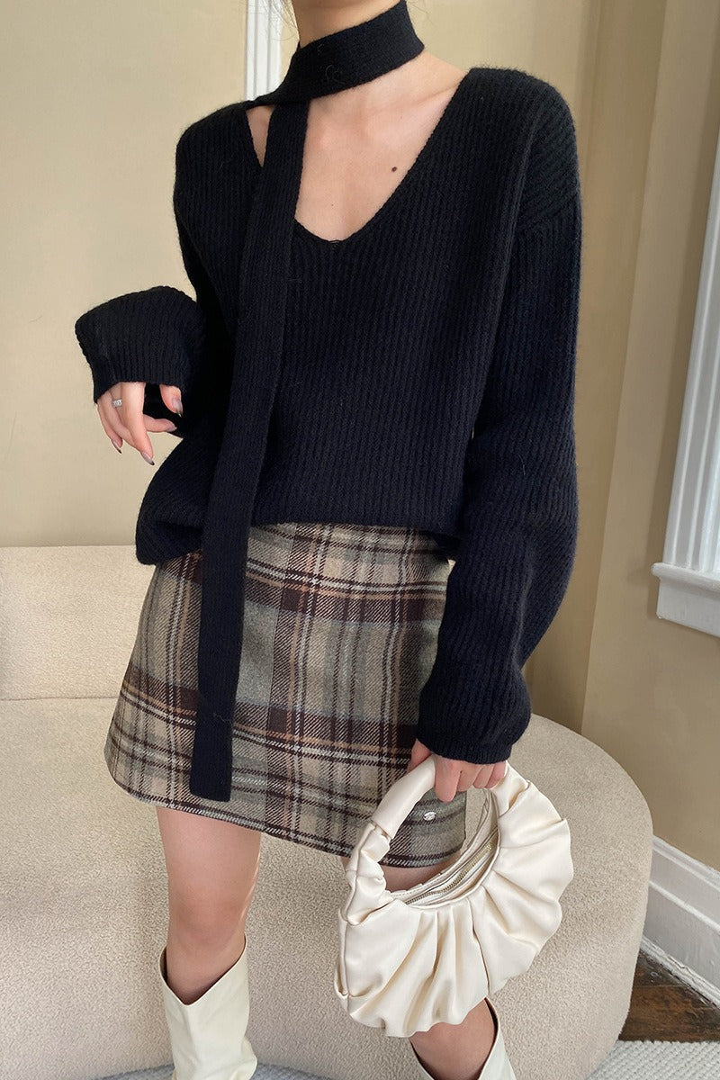 Effortlessly Elegant Garment with a Timeless Design