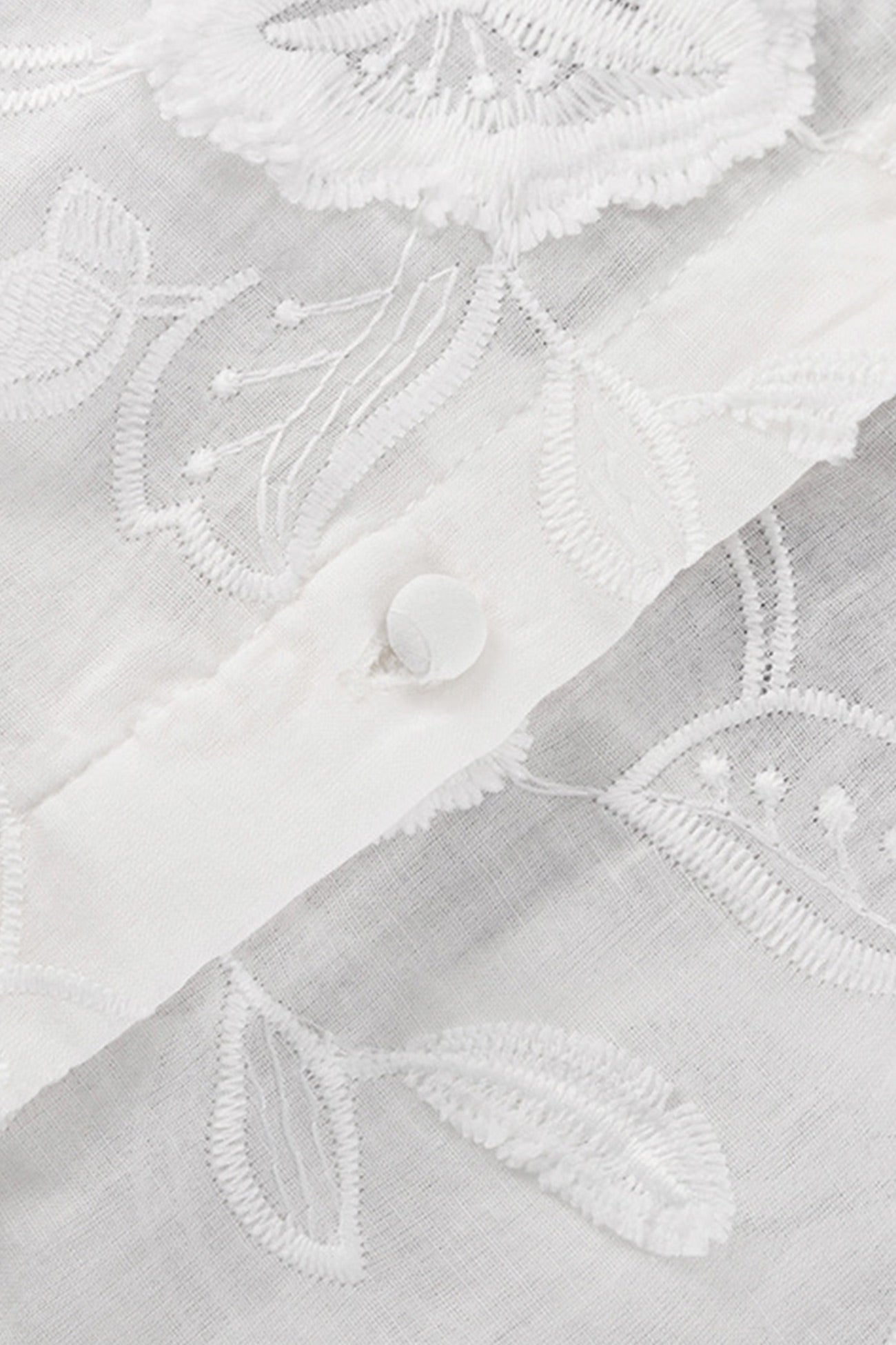 Elegantly Styled Shirt for Everyday Wear