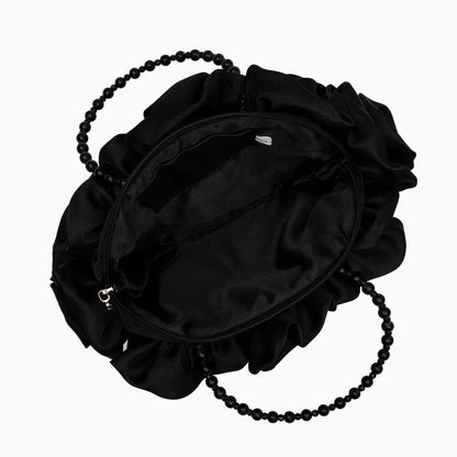 Well Tailored Bag with a Graceful Silhouette