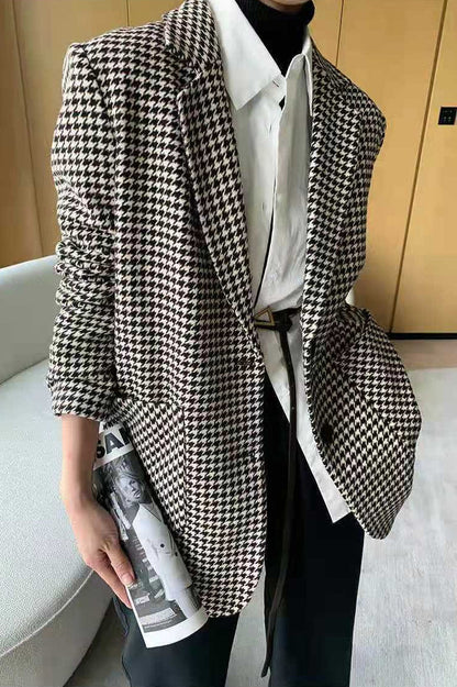 Well Tailored Garment with a Graceful Silhouette