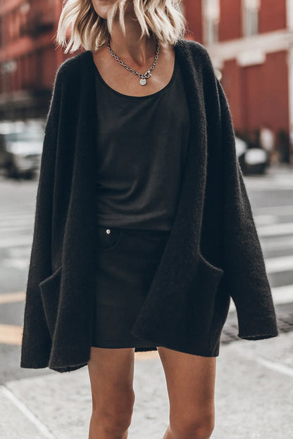 Well Tailored Cardigan with a Graceful Silhouette
