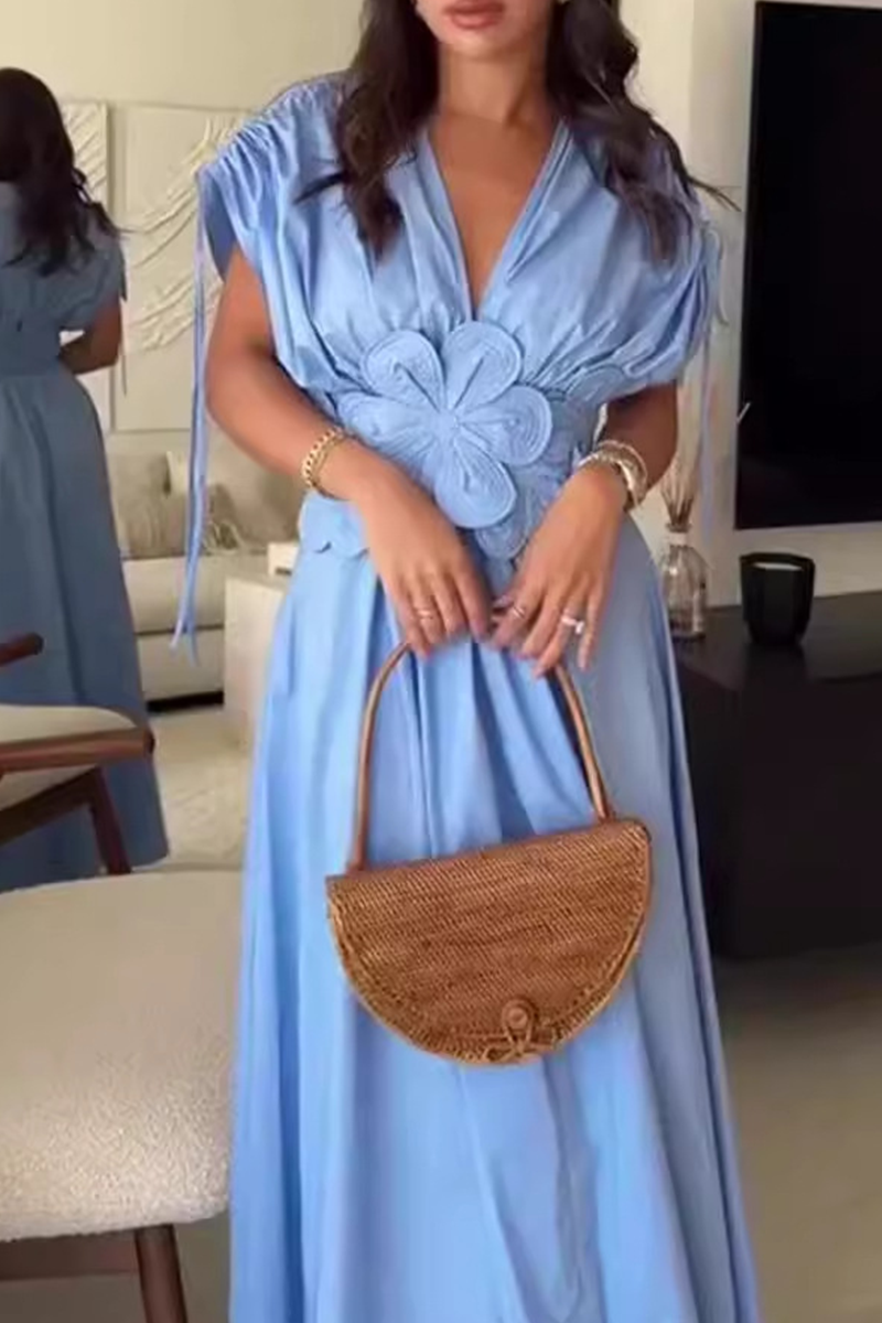 Gracefully Styled Dress for Any Occasion