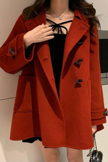 Elegantly Styled Coat for Everyday Wear