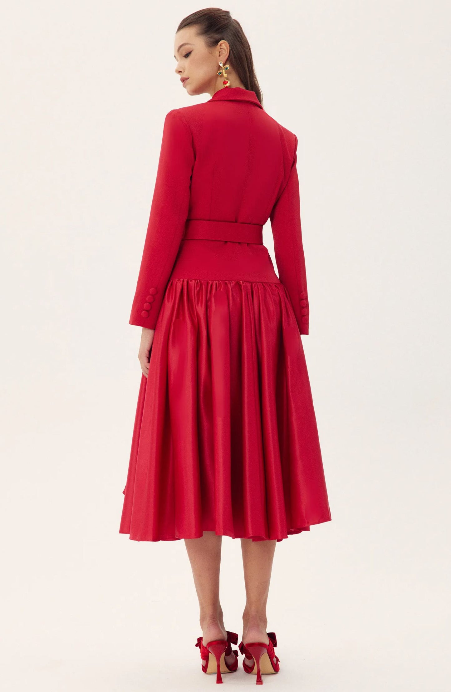 Polished Dress with an Effortless Classic Look