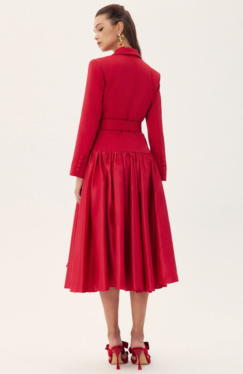 Polished Dress with an Effortless Classic Look