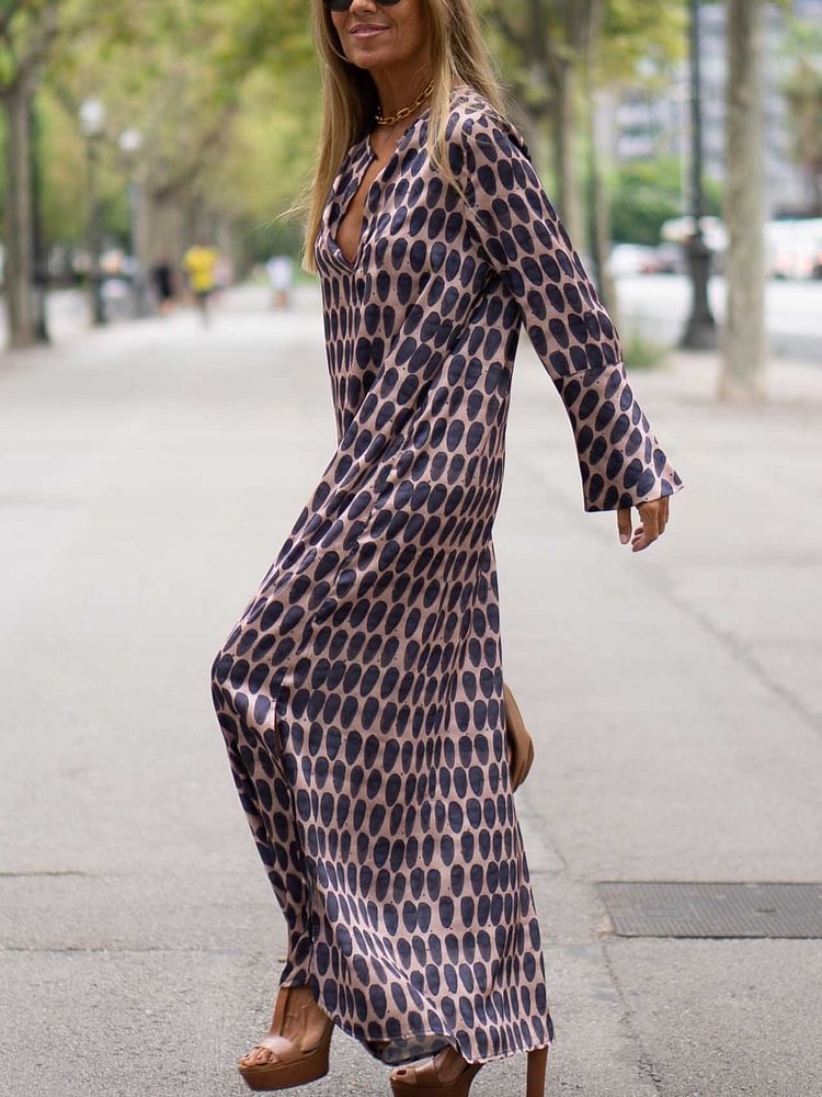 Effortlessly Elegant Dress with a Timeless Design