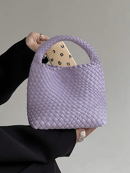 Beautifully Finished Bag in a Timeless Design