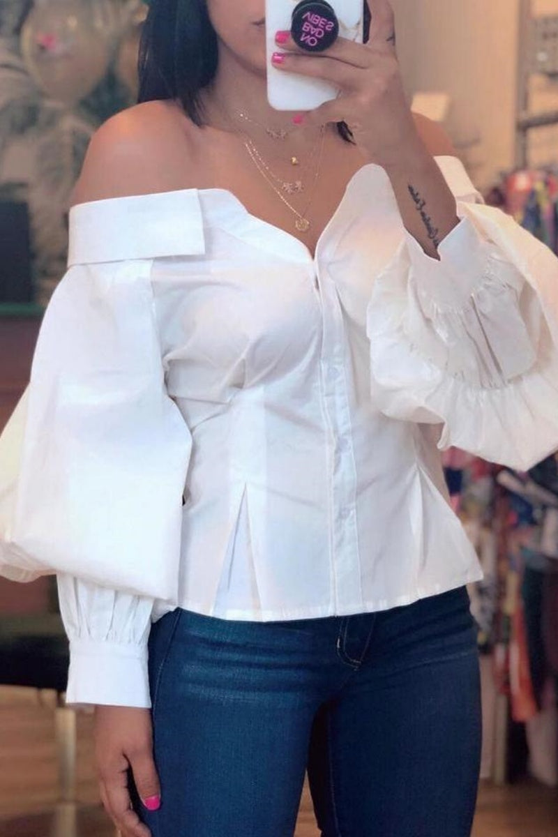 Beautifully Finished Top in a Timeless Design