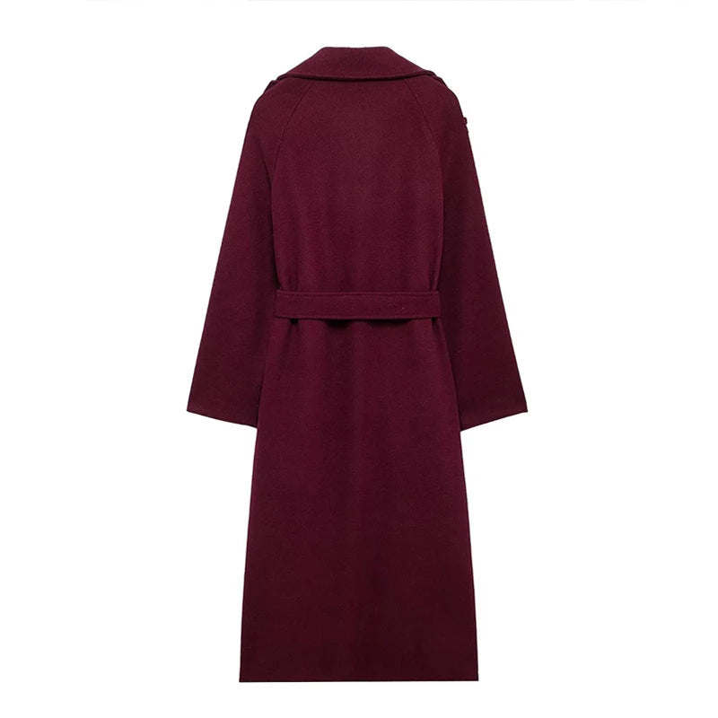 Gracefully Styled Coat for Any Occasion