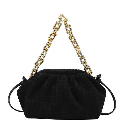 Beautifully Crafted Bag in a Classic Style