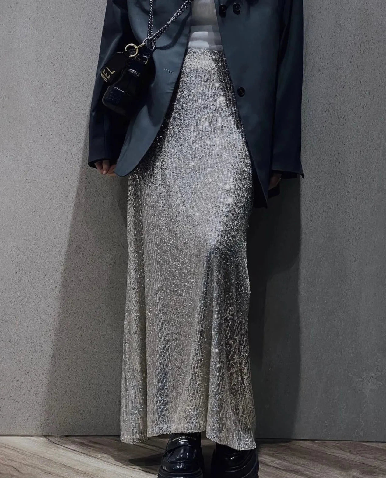 Well Tailored Garment with a Graceful Silhouette