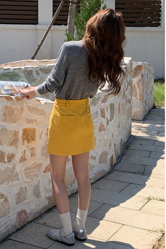 Effortlessly Elegant Garment with a Timeless Design
