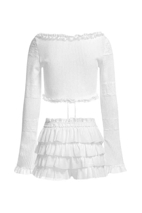 Effortlessly Elegant Garment with a Timeless Design