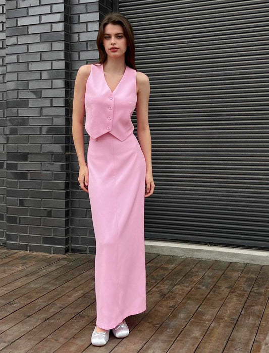 Beautifully Finished Coat in a Timeless Design