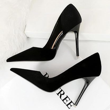 Classic Vintage Shoes with a Flattering Fit