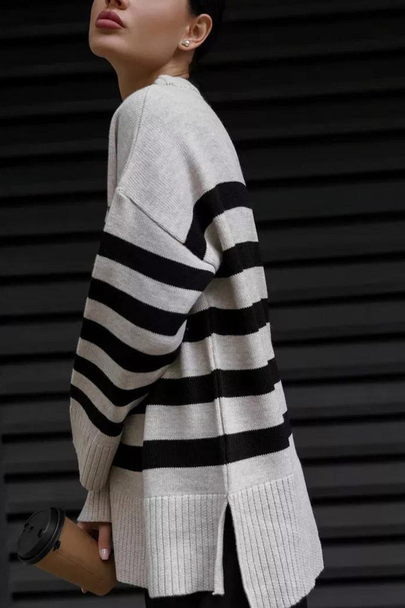 Classic Vintage Pullover with a Flattering Fit
