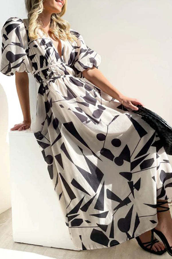 Gracefully Styled Dress for Any Occasion