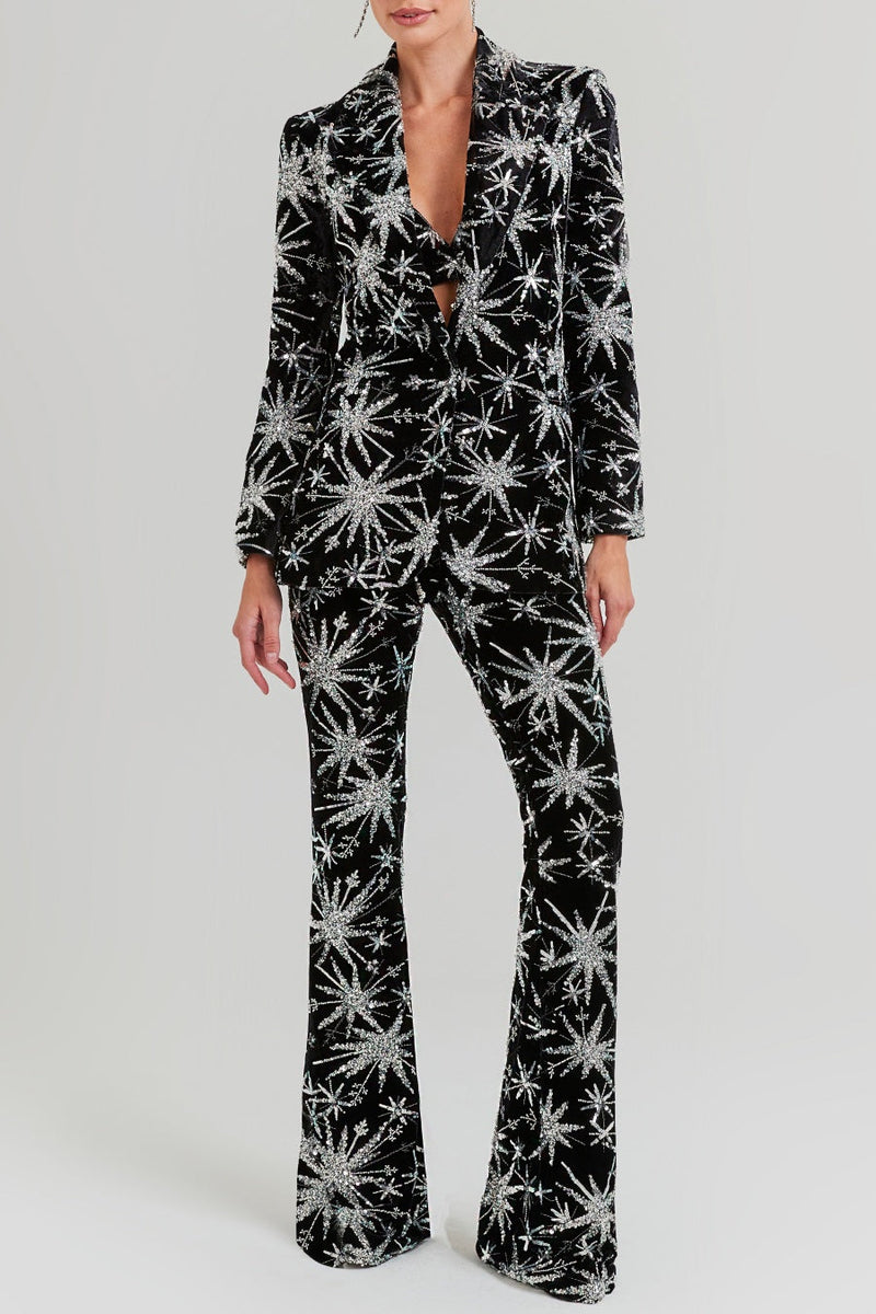 Sophisticated Garment with a Clean Classic Look