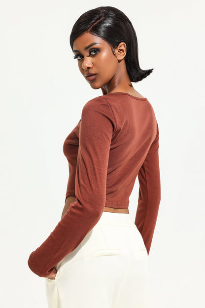 Well Tailored Top with a Graceful Silhouette