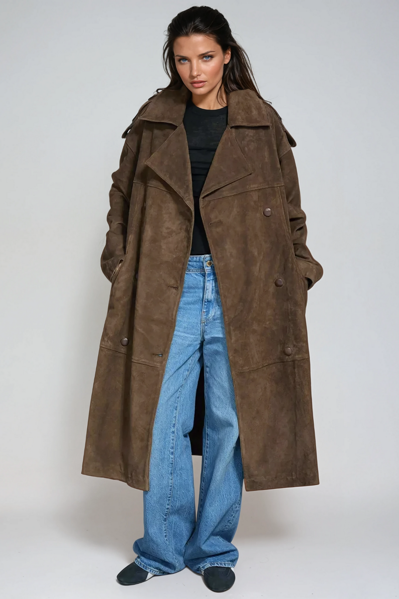 Gracefully Styled Coat for Any Occasion