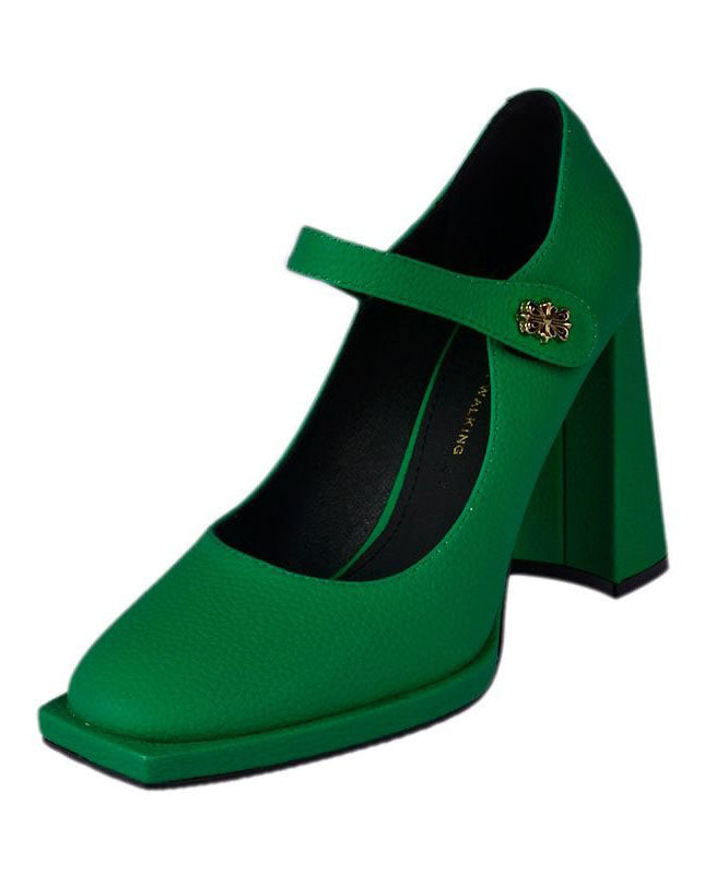 Beautifully Finished Heels in a Timeless Design