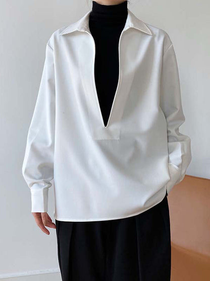 Classic Vintage Blouse with a Flattering Fit
