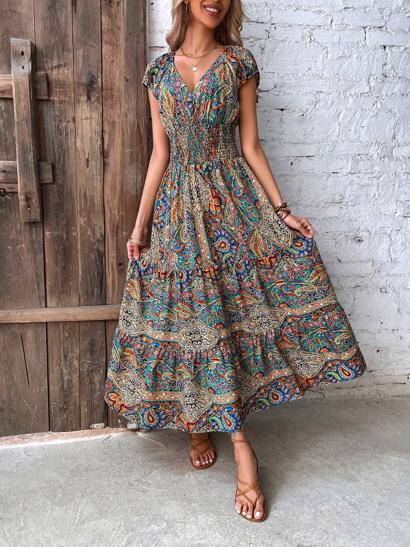 Effortlessly Elegant Dress with a Timeless Design