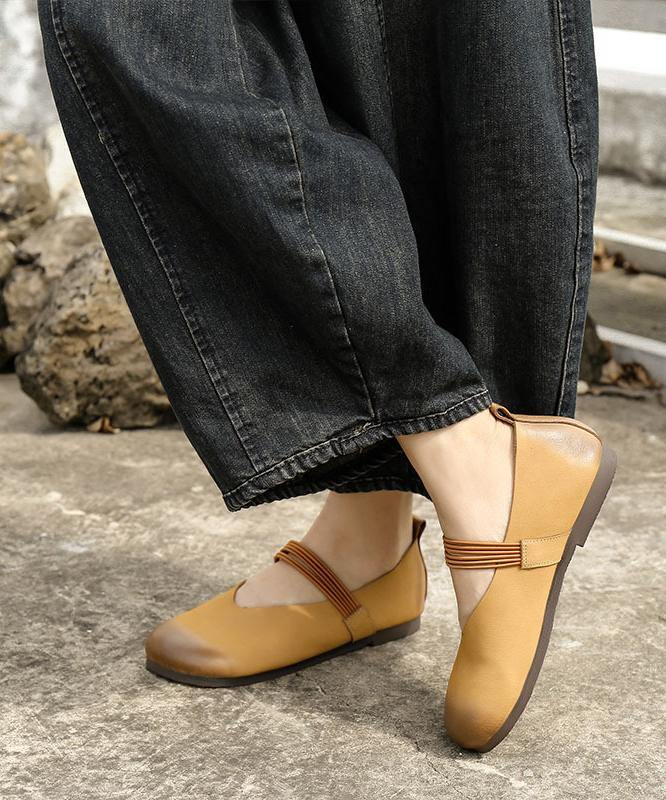 Sophisticated Garment with a Clean Classic Look