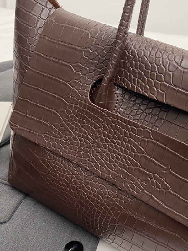 Beautifully Finished Bag in a Timeless Design