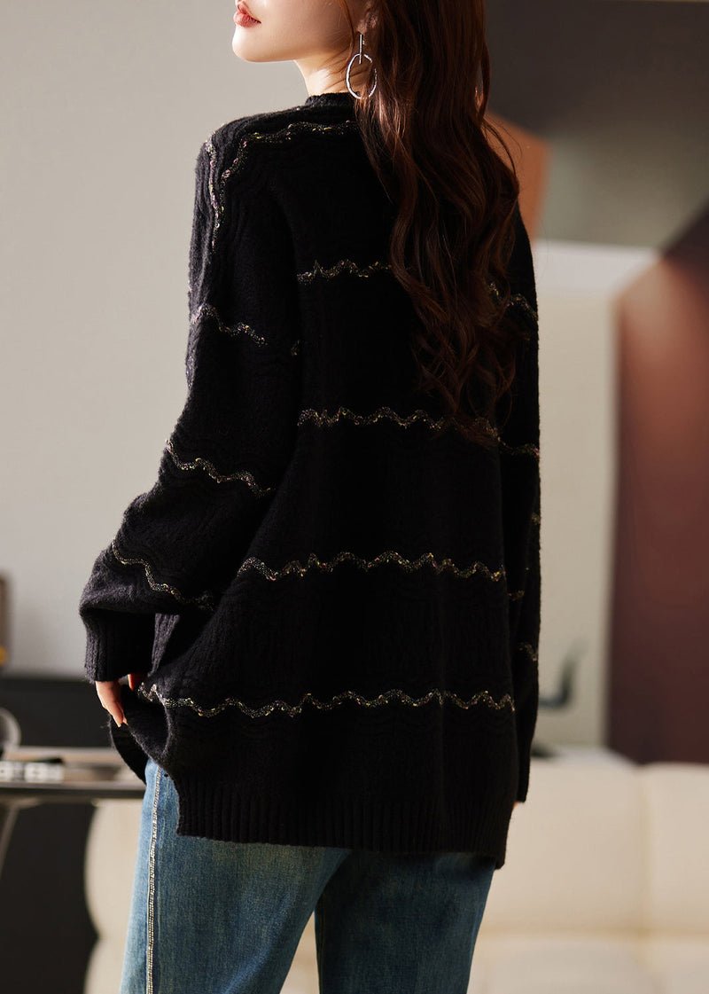 Classic Vintage Sweater with a Flattering Fit