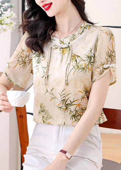 Polished Blouse with an Effortless Classic Look