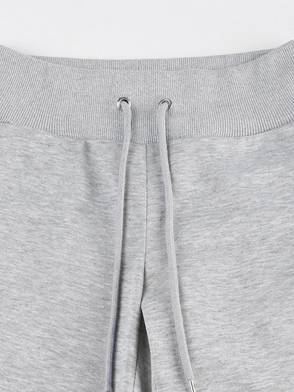 Well Tailored Pants with a Graceful Silhouette