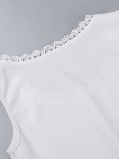 Effortlessly Elegant Top with a Timeless Design