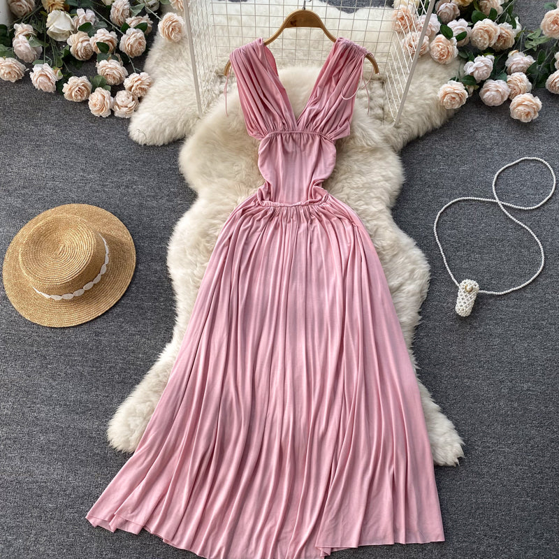 Effortlessly Elegant Dress with a Timeless Design