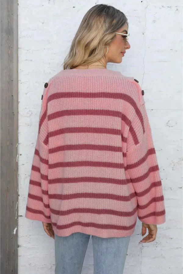 Well Tailored Sweater with a Graceful Silhouette