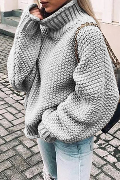 Well Tailored Sweater with a Graceful Silhouette