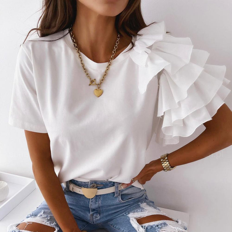 Effortlessly Elegant Blouse with a Timeless Design