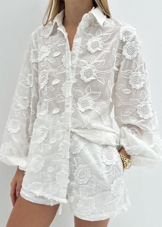 Gracefully Styled Shirt for Any Occasion