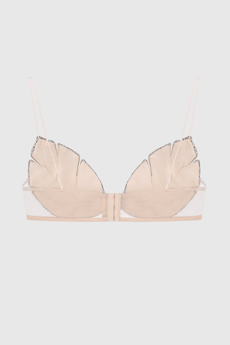 Effortlessly Elegant Garment with a Timeless Design