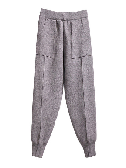 Effortlessly Elegant Pants with a Timeless Design