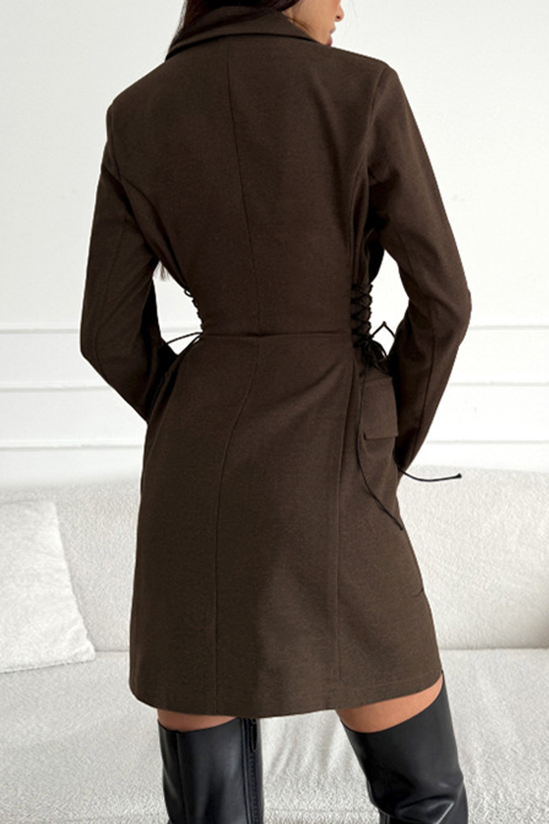 Beautifully Finished Dress in a Timeless Design