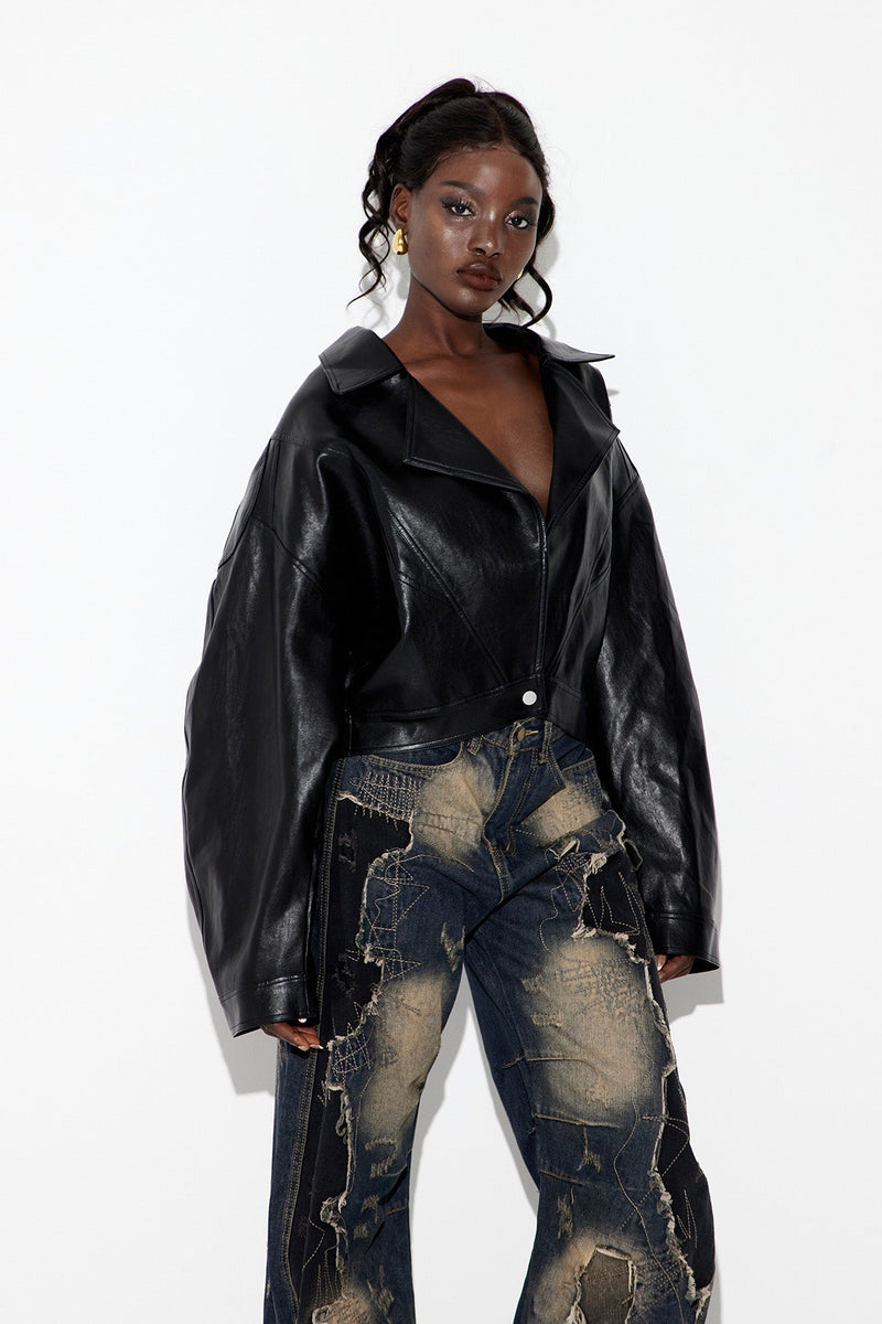Effortlessly Elegant Jacket with a Timeless Design