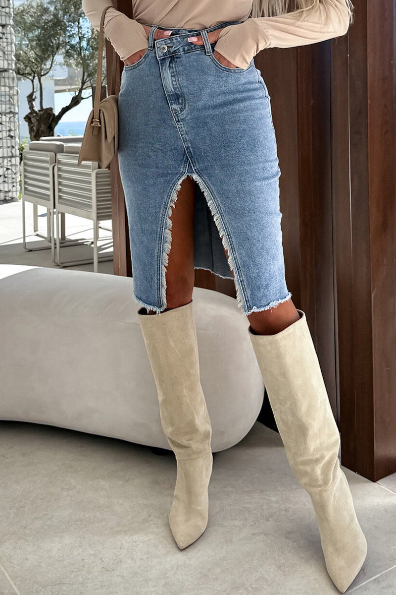 Beautifully Finished Garment in a Timeless Design